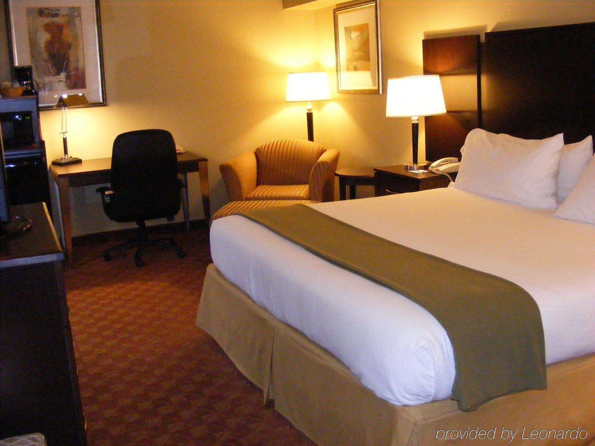 Holiday Inn Express Hotel & Suites Muskogee By Ihg Esterno foto