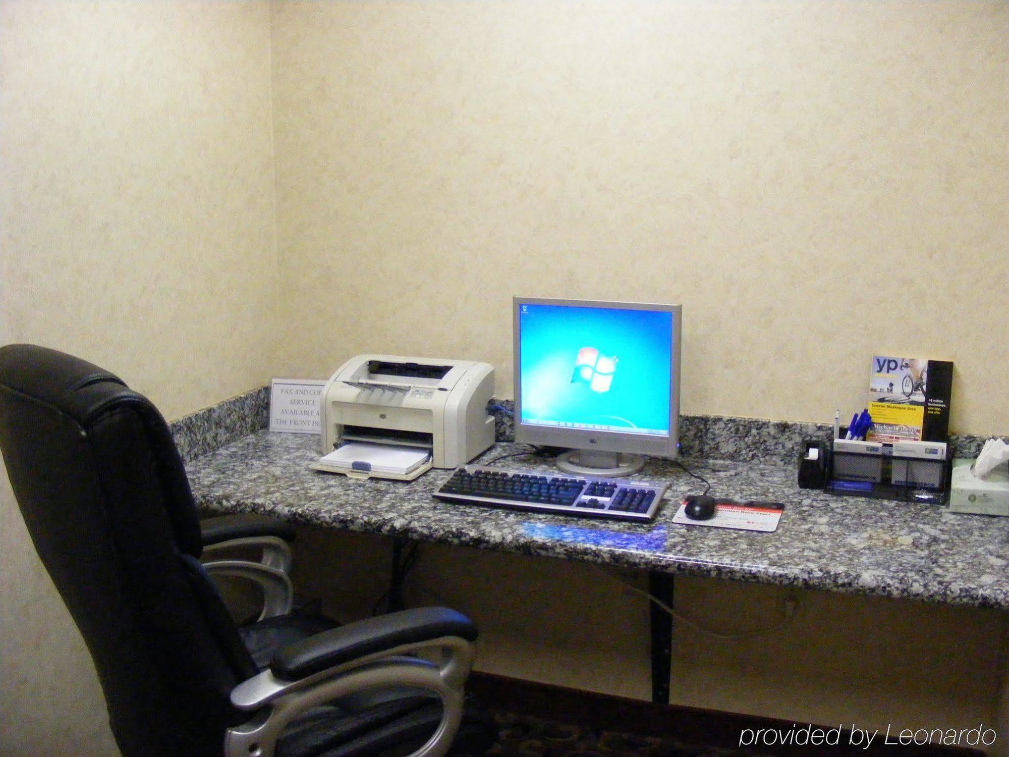 Holiday Inn Express Hotel & Suites Muskogee By Ihg Esterno foto